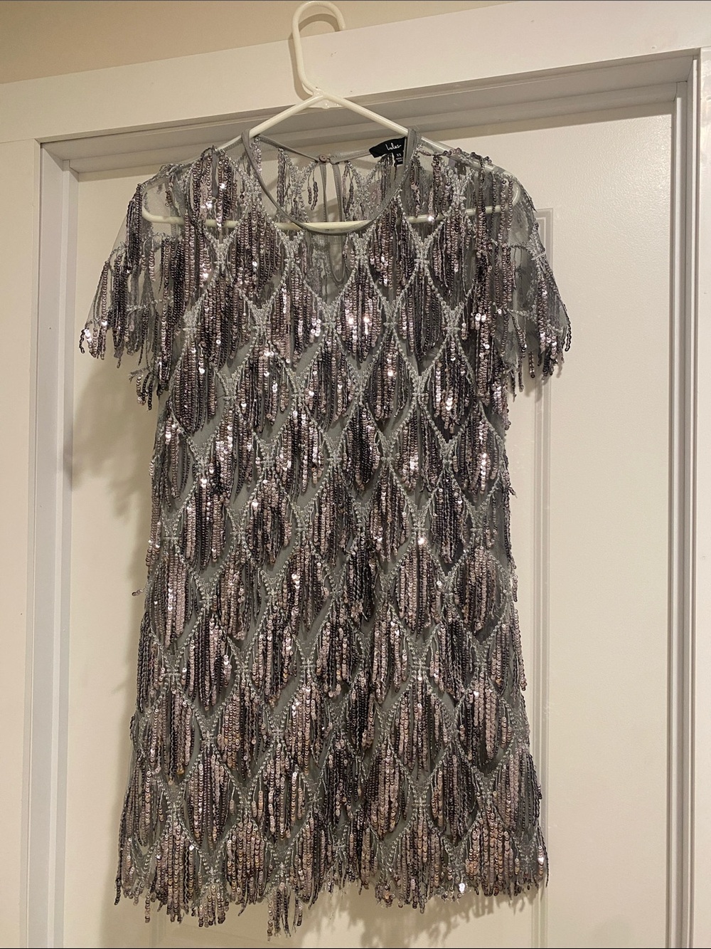 Lulus On the Dance Floor Grey Sequin Fringe Short Sleeve Shift Dress XS NWOT